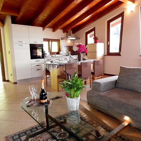 Villa In Pisogne With Pool Garden And Lake View 外观 照片