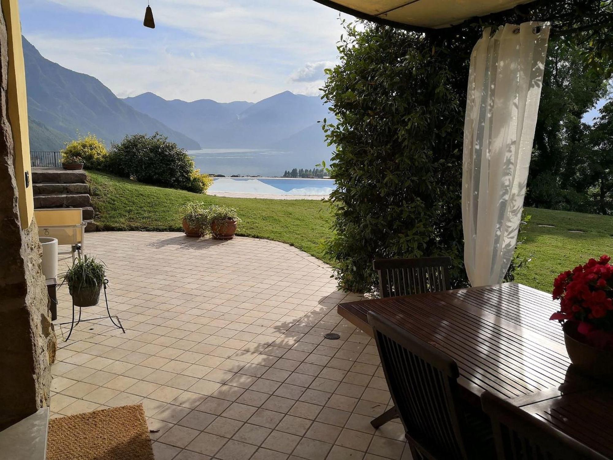 Villa In Pisogne With Pool Garden And Lake View 外观 照片