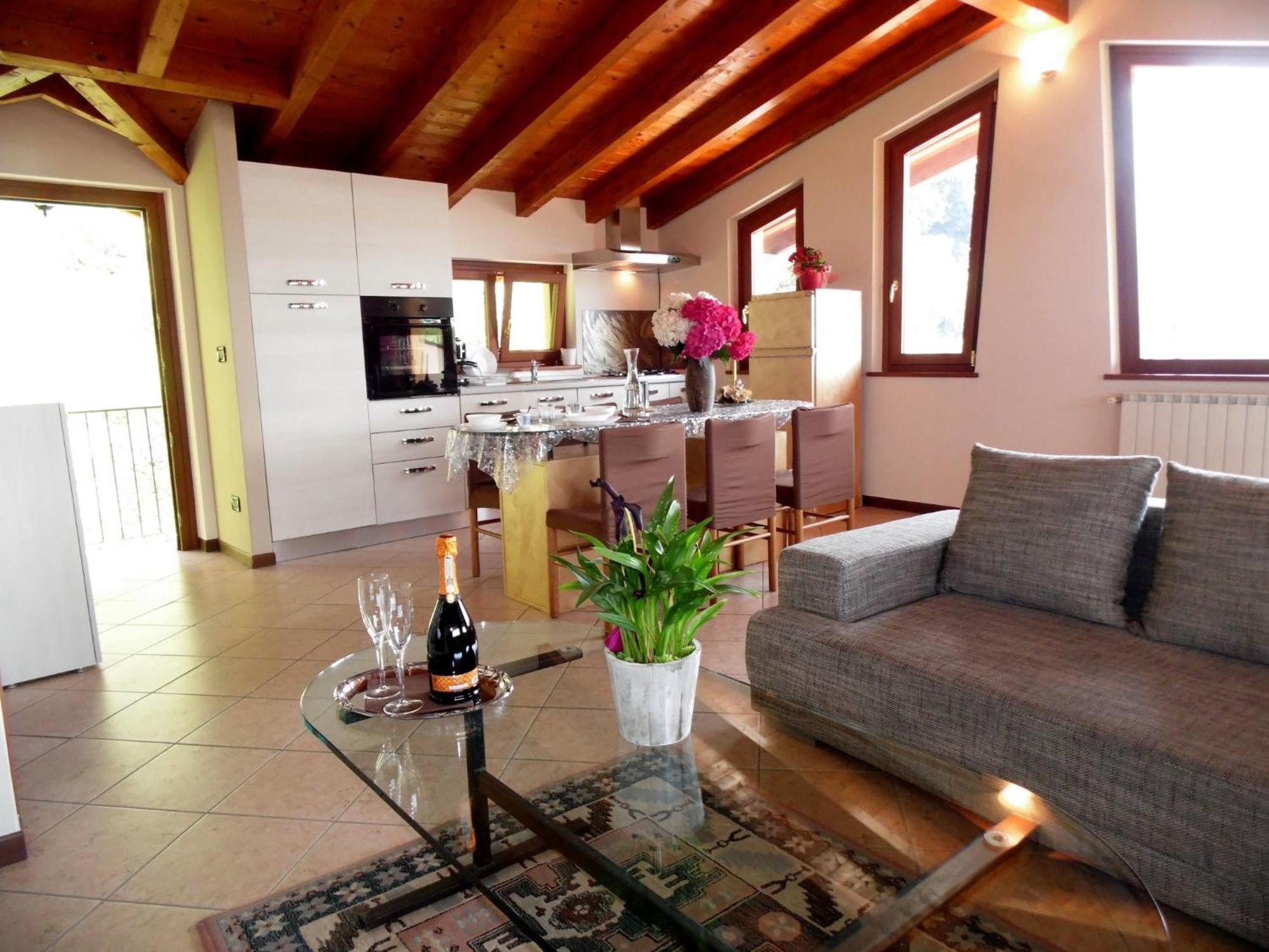 Villa In Pisogne With Pool Garden And Lake View 外观 照片