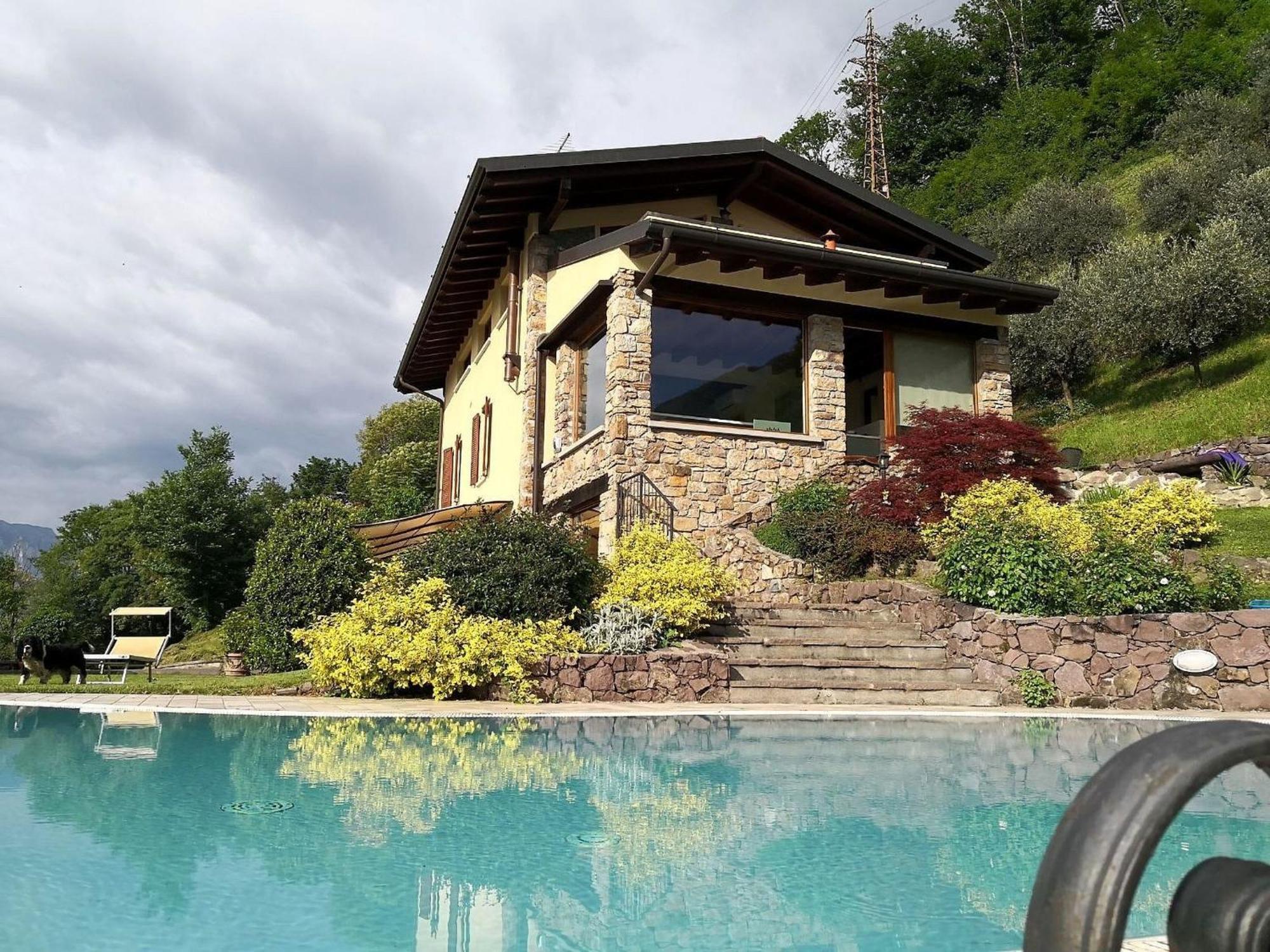 Villa In Pisogne With Pool Garden And Lake View 外观 照片